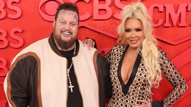 Jelly Roll and Bunnie Xo on the red carpet