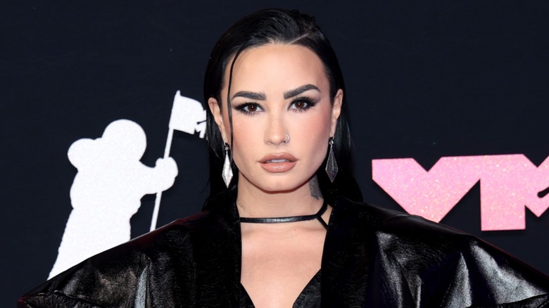 Demi Lovato posing on the red carper