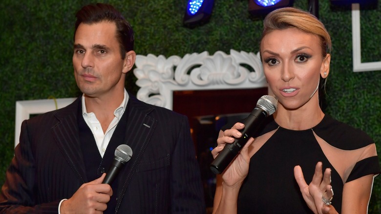 Bill Rancic and Giuliana Rancic speaking on stage