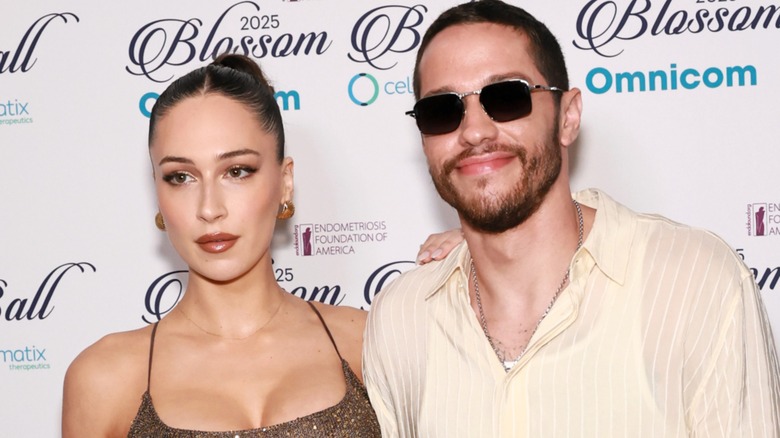 Elsie Hewitt and Pete Davidson on the red carpet