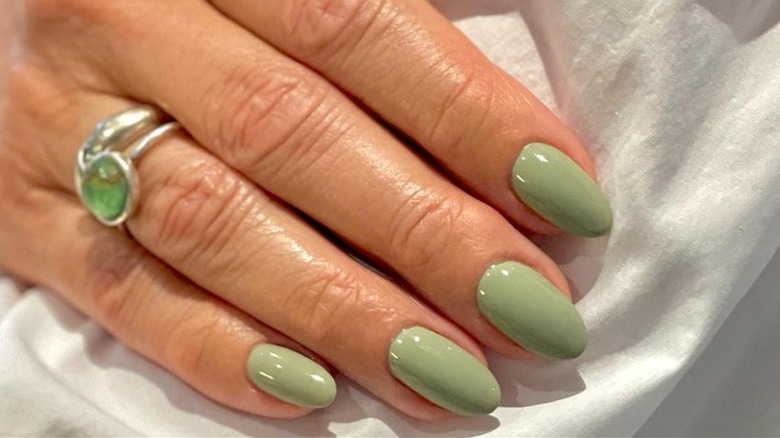 30 Beautiful Sage Green Nails For 2024 | Green nails, Green nail designs,  Fake nails designs