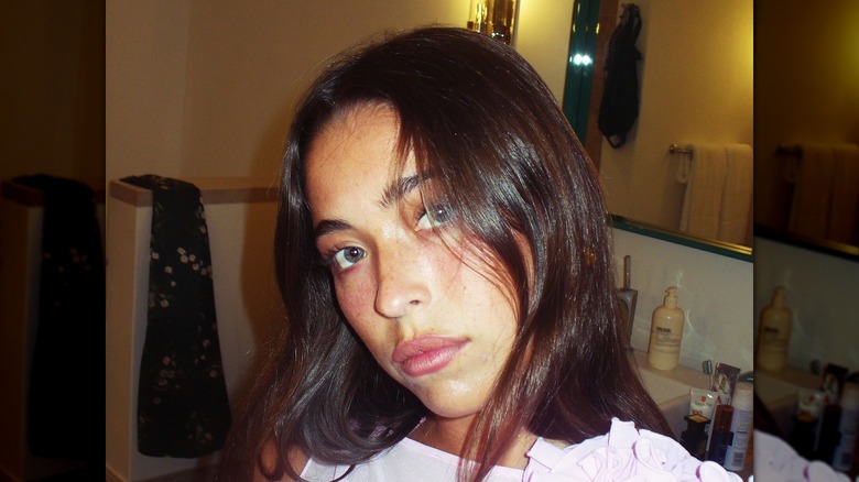 Lola Consuelos takes a selfie in a bathroom