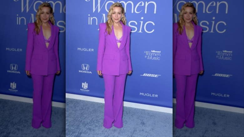 Piper Perabo in a purple suit on the red carpet