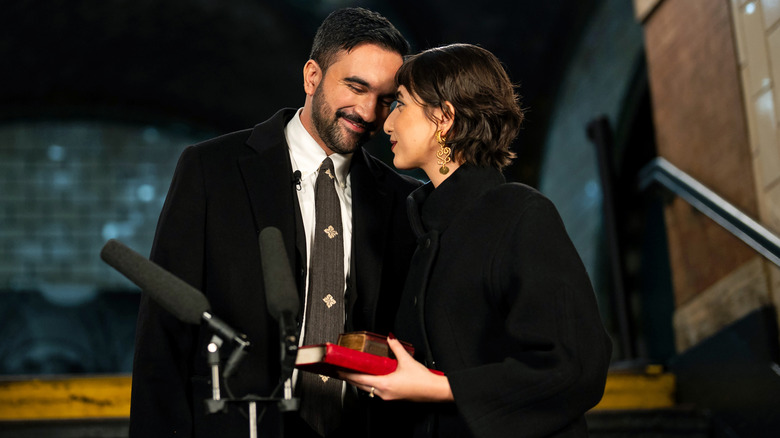 Zohran Mamdani and Rama Duwaji put there heads together