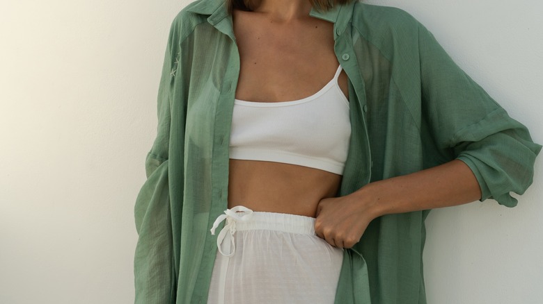 Green linen shirt, sports bra, pants