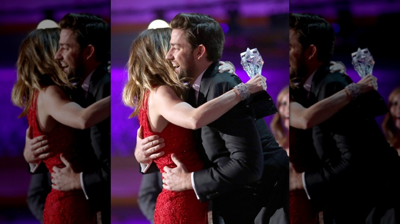Emily Blunt and John Krasinski embrace at 2015 Critics' Choice Awards
