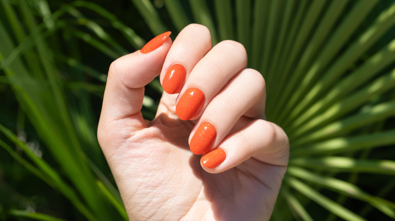 Tangerine nails outside