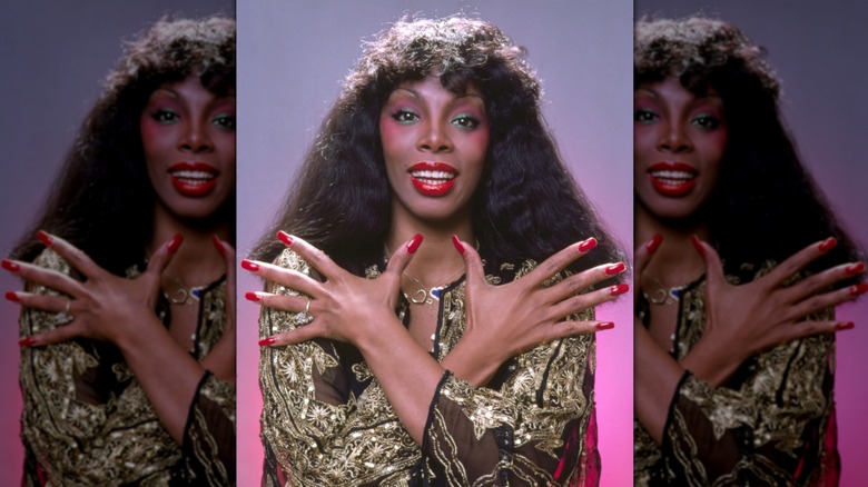 Donna Summer with thin eyebrows in 1978