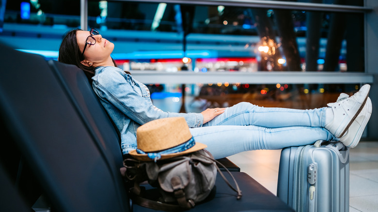 woman wearing jeans