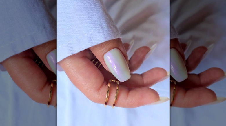 Light chrome nails