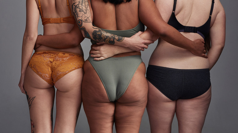 Femme butts