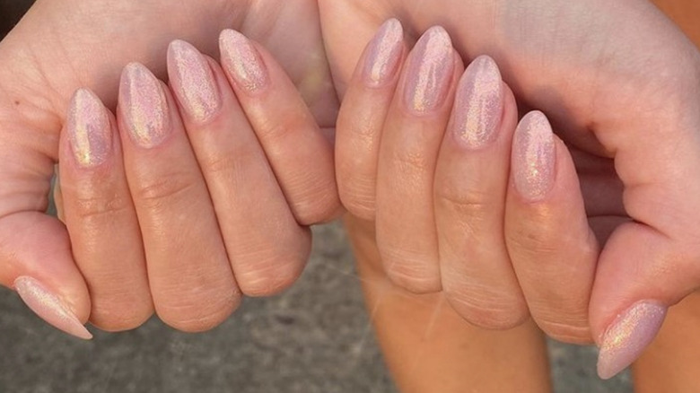 Pearl manicure