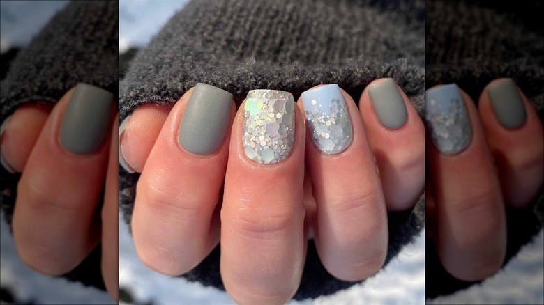 Chunky glitter nails