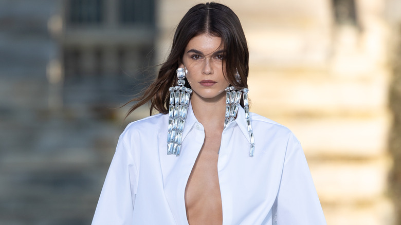 The Bigger The Jewelry, The Better For Fall 2023 — The Right Way