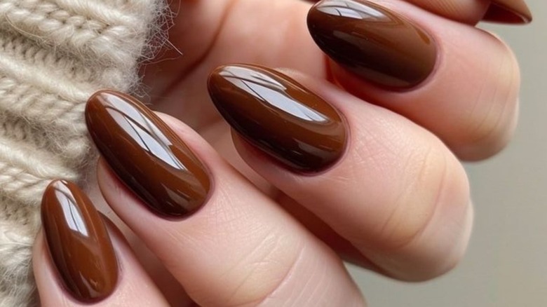 Cacao brown nails
