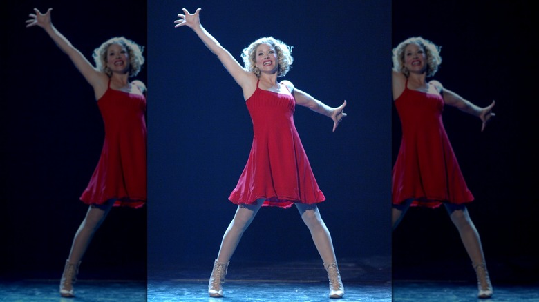 Christina Applegate performing at the 2005 Tony Awards in a red dress