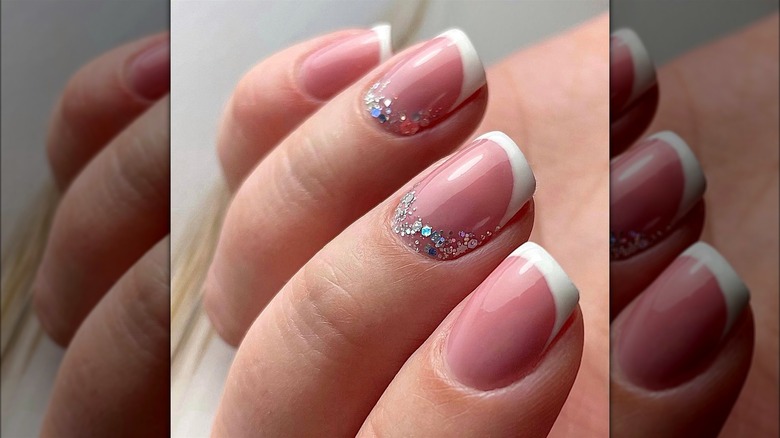 Glitter French manicure
