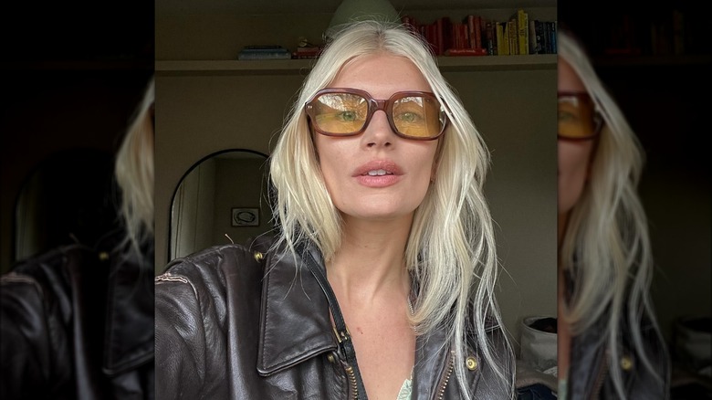 Woman in sunglasses 