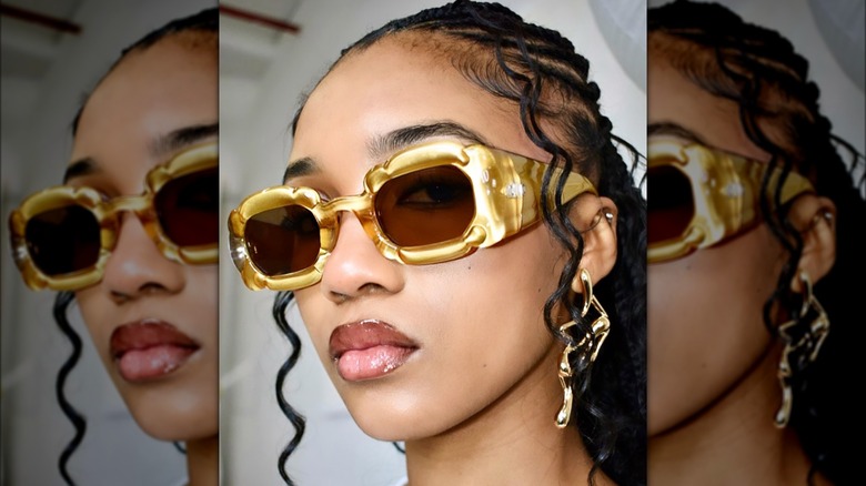 Woman in sunglasses 