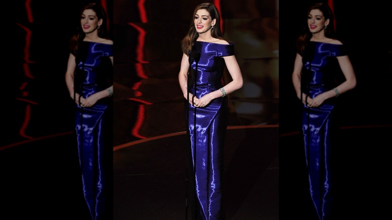 Anne Hathaway at the 2011 Oscars in an Armani gown