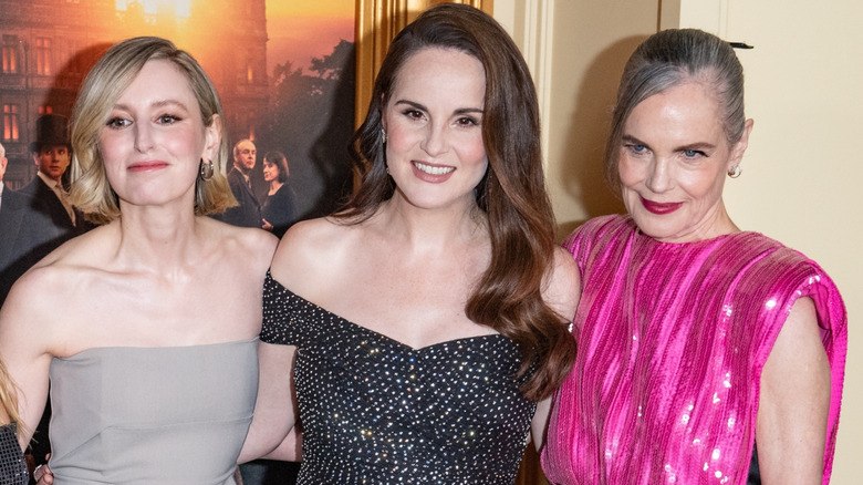 Laura Carmichael, Michelle Dockery, and Elizabeth McGovern smiling