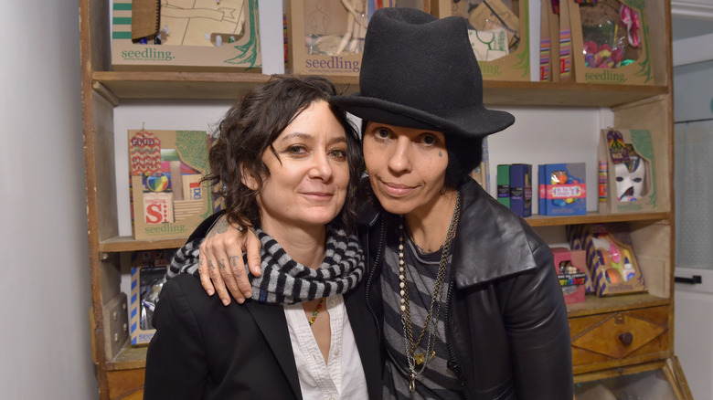 Sara Gilbert and Linda Perry