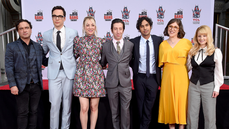 The cast of "The Big Bang Theory" all standing together for an event