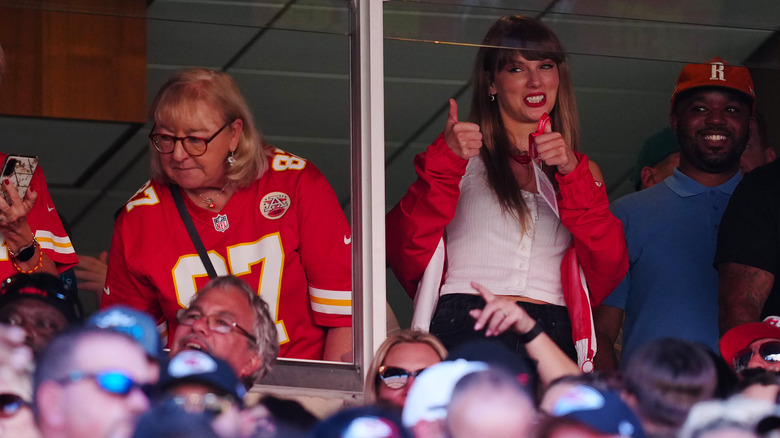 Taylor Swift giving a thumbs up