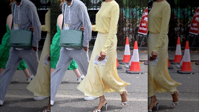 model in all yellow
