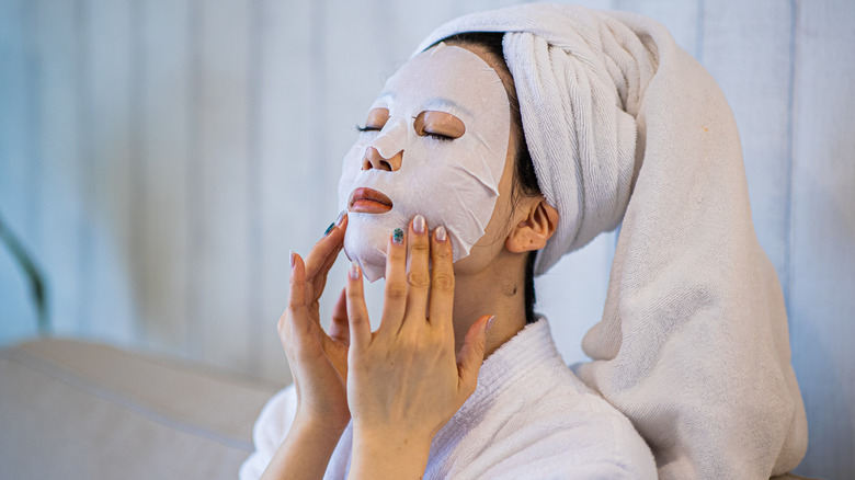 Wearing sheet mask
