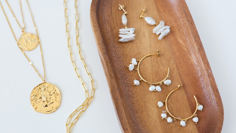 Gold pearl jewelry