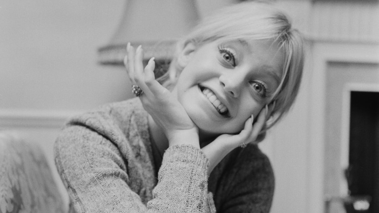 Goldie Hawn grinning in 1970