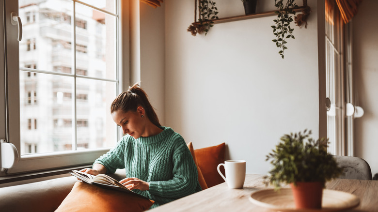 Woman reading a book 