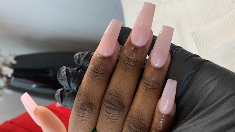 Bubble bath nails