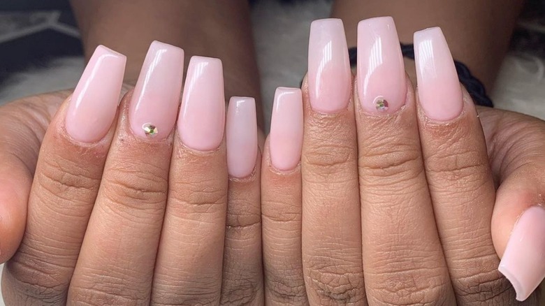 Bubble bath nails