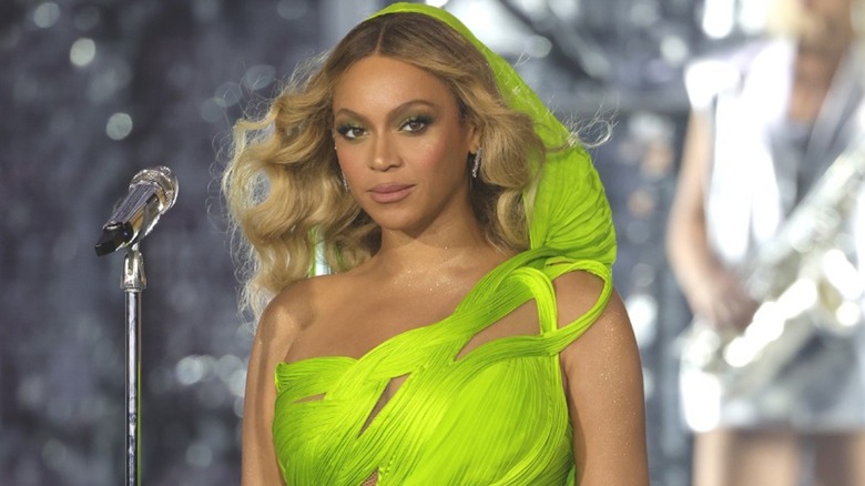 Beyonce in chartreuse