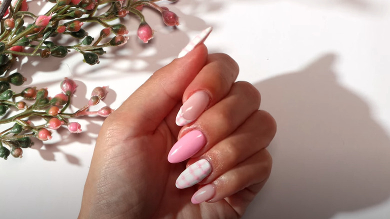 Pink gingham nails