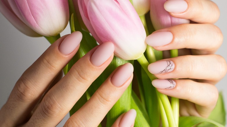 Light pink nails