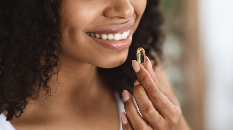 Holding vitamin