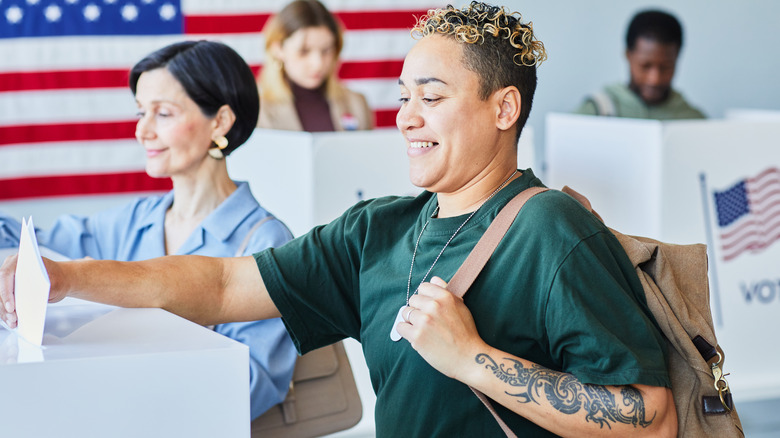 People voting
