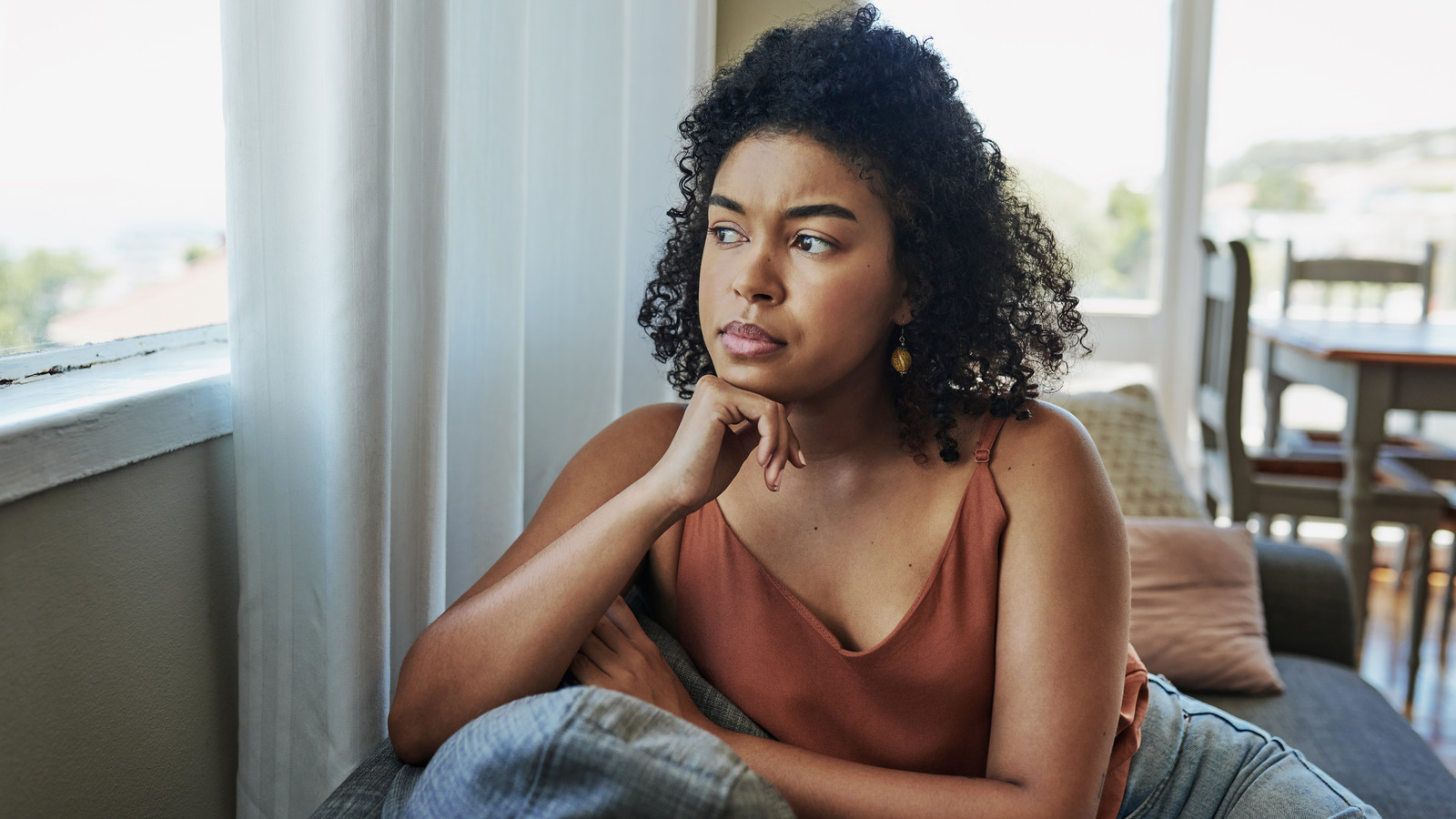 What Is Your Signature Sign In Astrology & How Do You Find It?