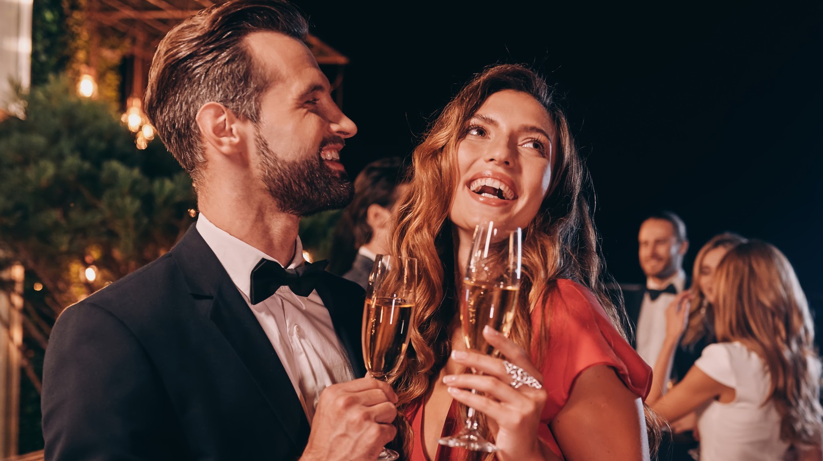 What Should You Wear To A Restaurant With A Formal Dress Code?