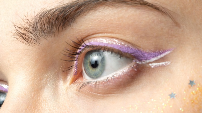 Woman wearing white liner