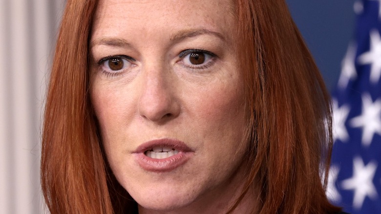 Jen Psaki wearing heavy, black eyeliner