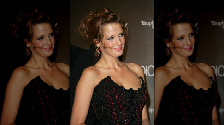 Kelly Reilly on the red carpet in 2005