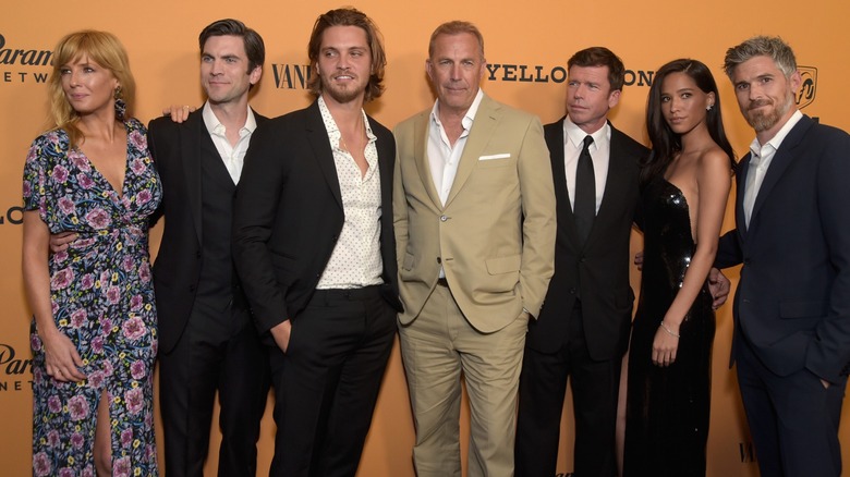 Kelly Reilly with her Yellowstone co-stars in 2018