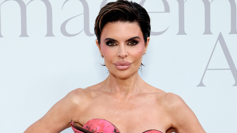 Lisa Rinna with short hair