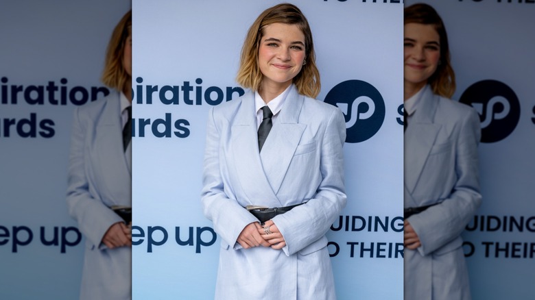 Raegan Revord smiling with a shoulder-length cut at a 2025 event