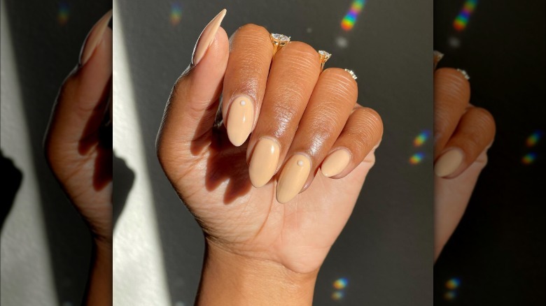 A picture of a woman's manicure