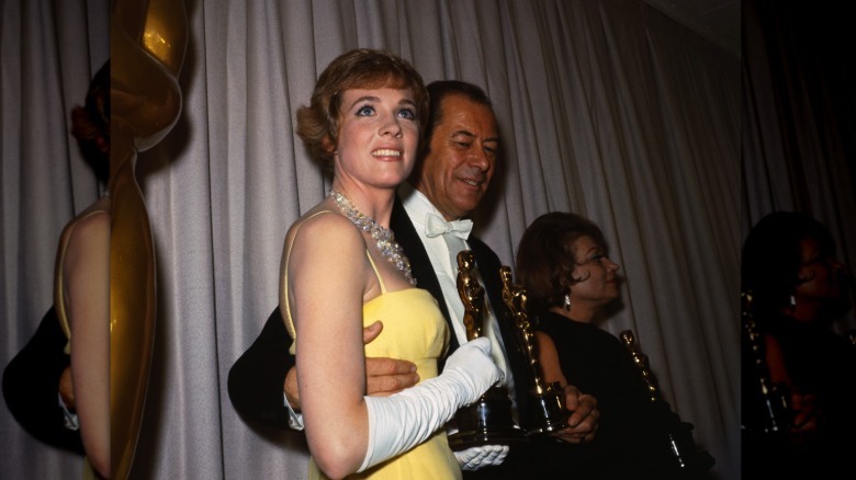 Julie Andrews holding an Oscar